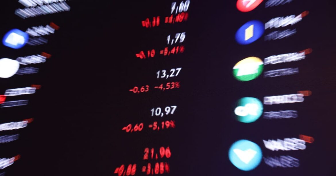 ibovespa-recua-com-exterior-e-balancos-no-radar;-petrobras-sobe
