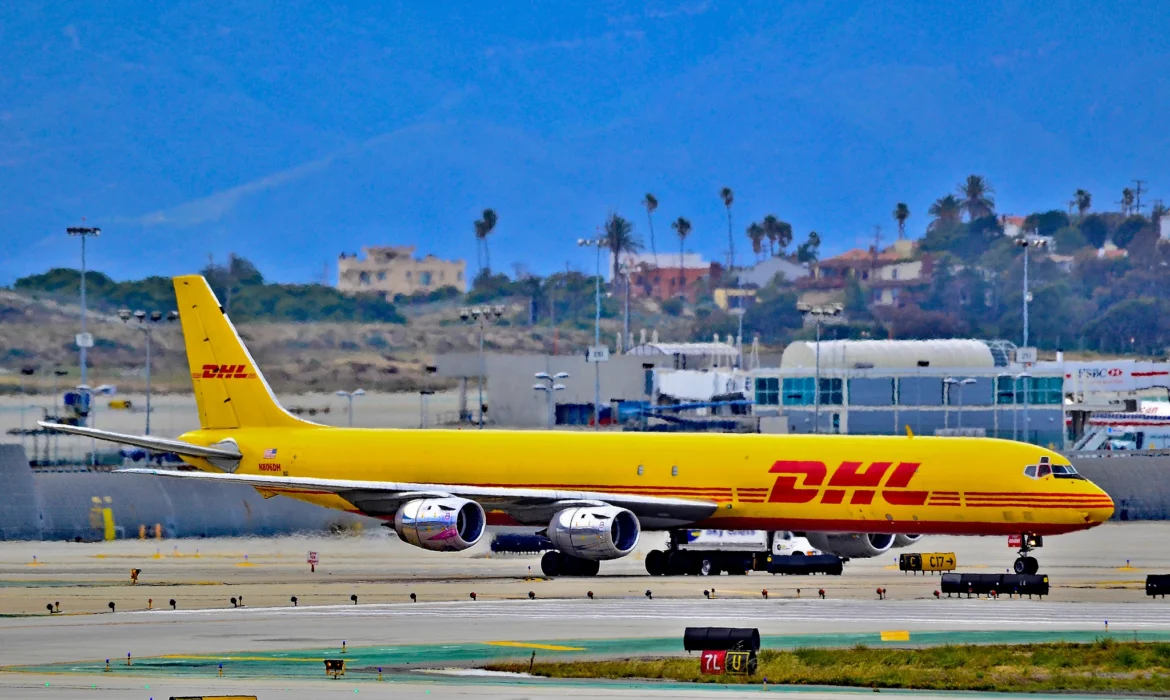 dhl-diz-ter-estrutura-para-evitar-interrupcoes-logisticas-apesar-da-guerra-no-oriente-medio