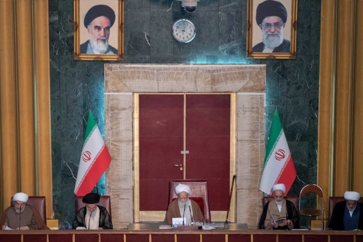 ira-escolhe-novo-lider-supremo-que-substituira-ali-khamenei