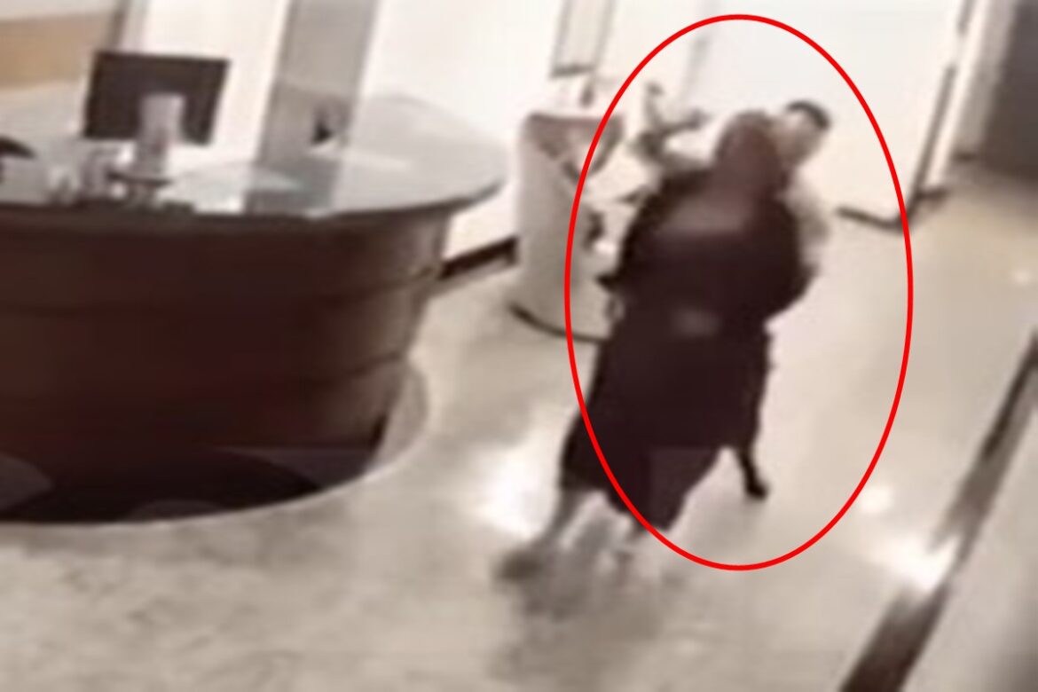 mulher-e-atacada-com-socos-e-chutes-ao-recusar-beijo-de-homem-em-hotel.-veja-video