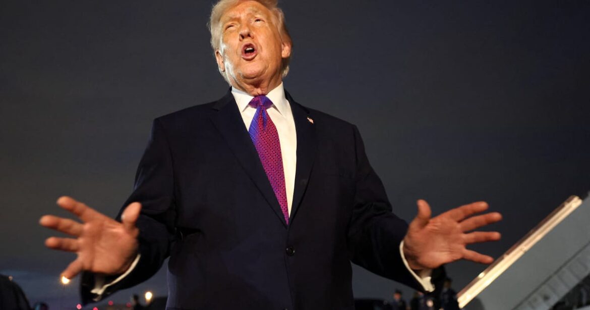 em-comentarios-sobre-guerra-com-ira,-trump-diz-que-eua-estao-analisando-atentamente-os-estreitos