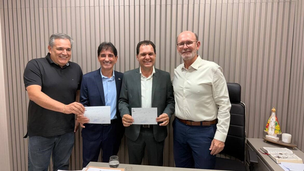 deputado-guarnieri-e-suplente-claudio-senna-assinam-filiacao-ao-psdb