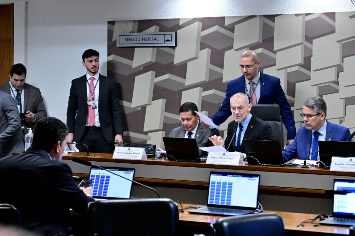 cpi-do-crime-organizado-utiliza-rito-criticado-por-dino-em-votacao