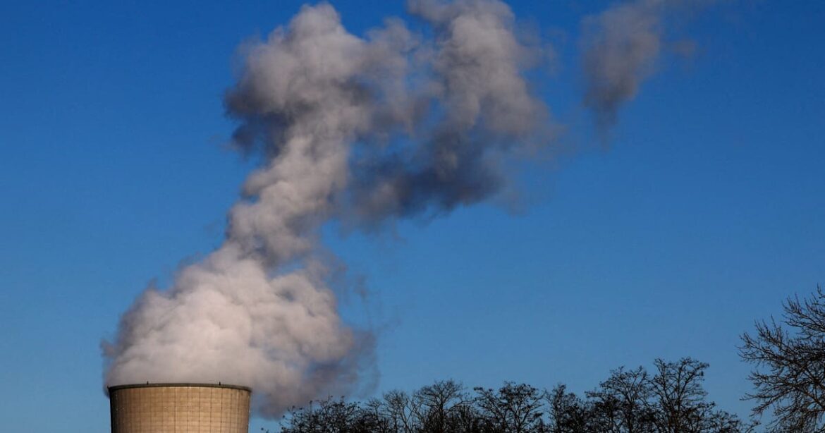 guerra-do-ira-e-‘licao-abjeta’-sobre-dependencia-de-combustiveis-fosseis,-diz-chefe-climatico-da-onu