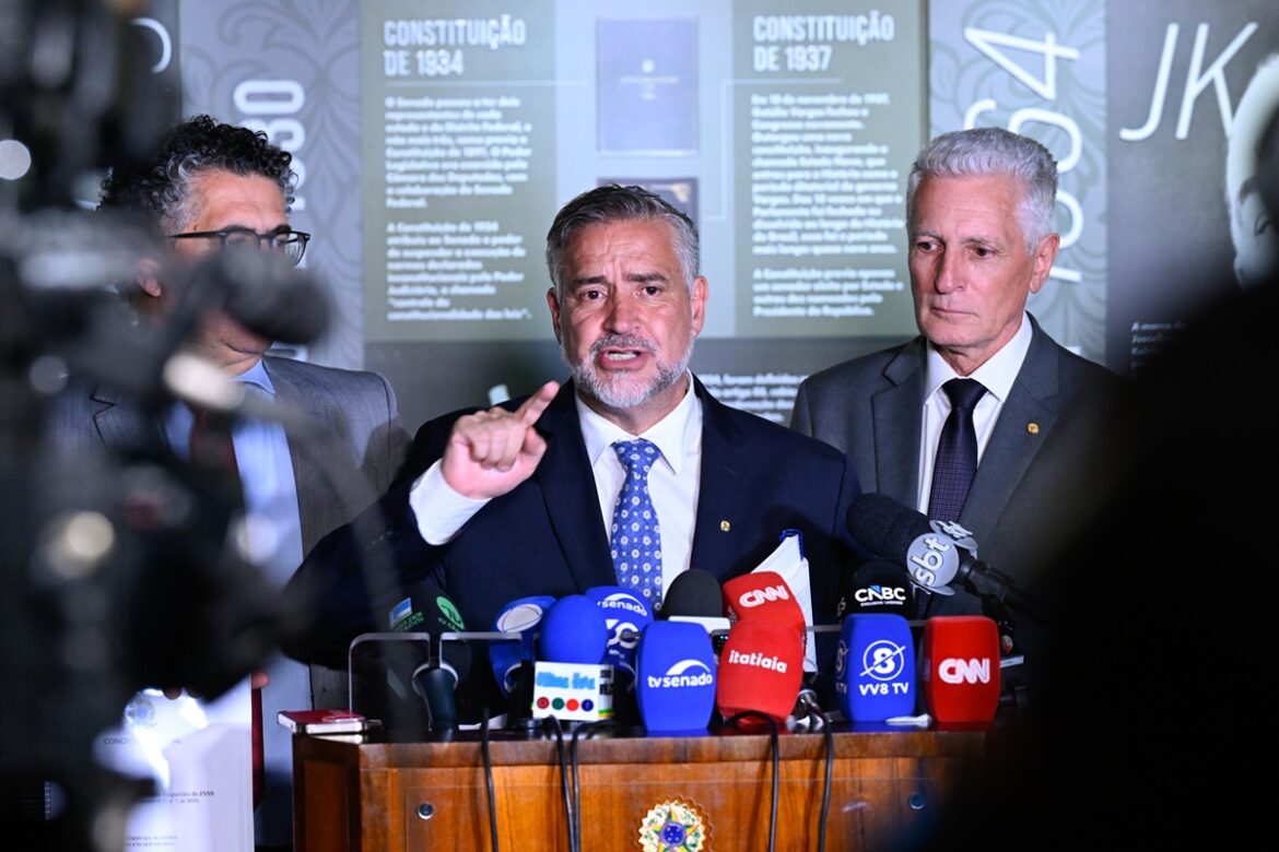 governistas-vao-levar-relatorio-paralelo-a-pf-mesmo-sem-aprovacao-na-cpmi