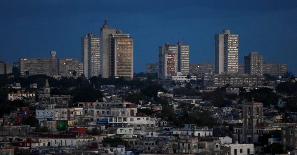 cuba-pede-ajuda-ao-vaticano-para-aliviar-embargo-de-petroleo-dos-eua,-diz-washington-post