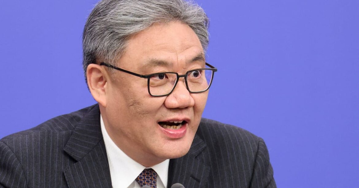 china-esta-disposta-a-fortalecer-cooperacao-economica-e-comercial-com-os-eua